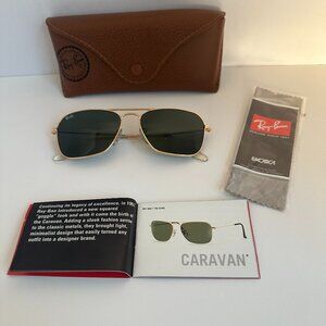 Ray-Ban RB3136 Caravan Sunglasses Gold Metal Frame / Green Lens